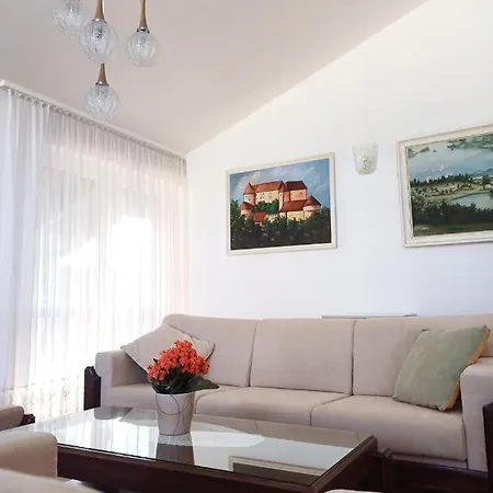 Apartma Ajda Appartement *